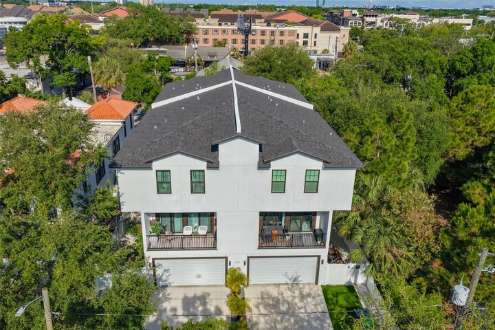 Property Photo:  405 S Westland Avenue 4  FL 33606 