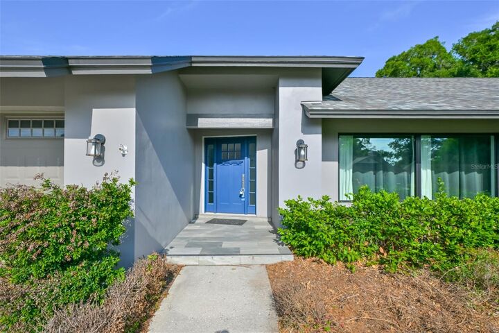 Property Photo:  2701 Herndon Street  FL 33596 