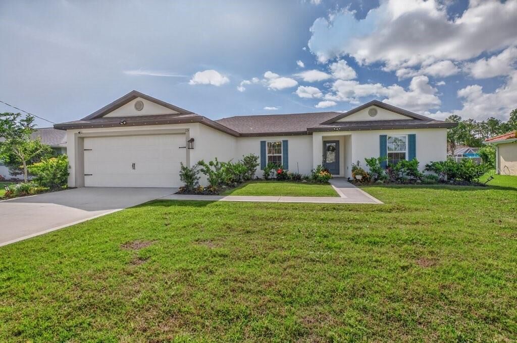 Property Photo: 15 Princess Kathleen Lane FL 32164