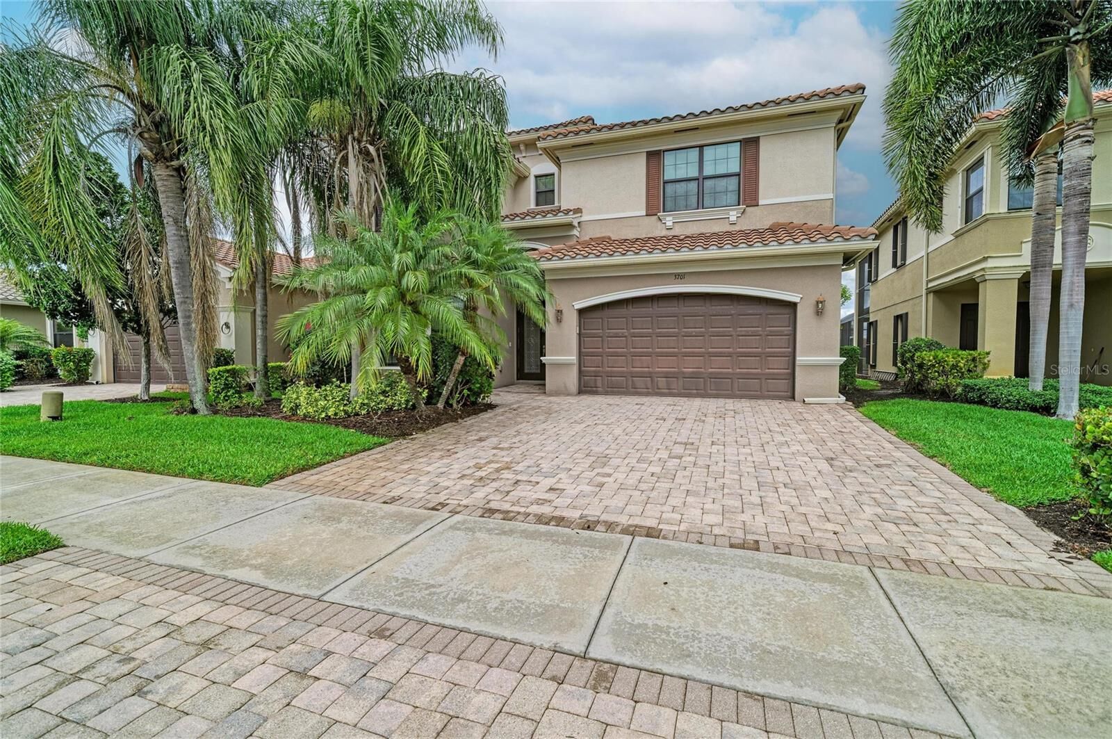 Property Photo: 3701 Pleasant Springs Drive FL 34119