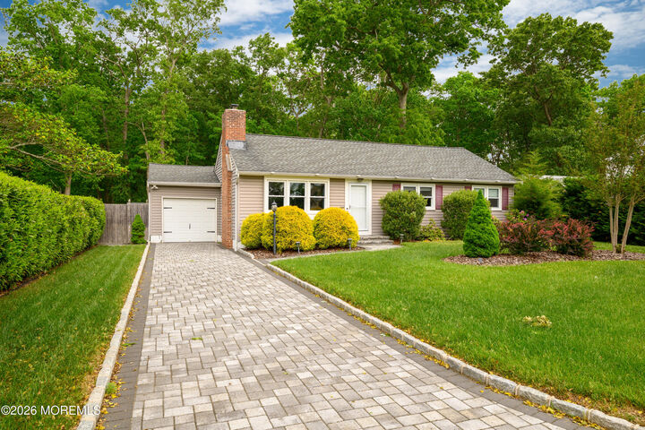 Property Photo:  7 Boxwood Terrace  NJ 08755 