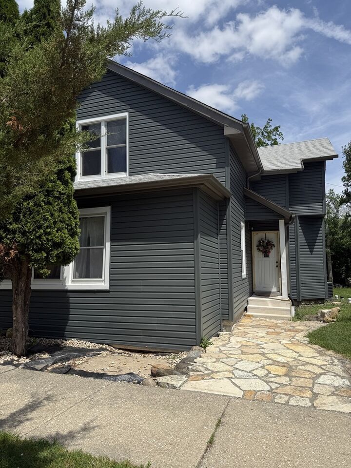 Property Photo:  204 Iowa Avenue  IL 60433 