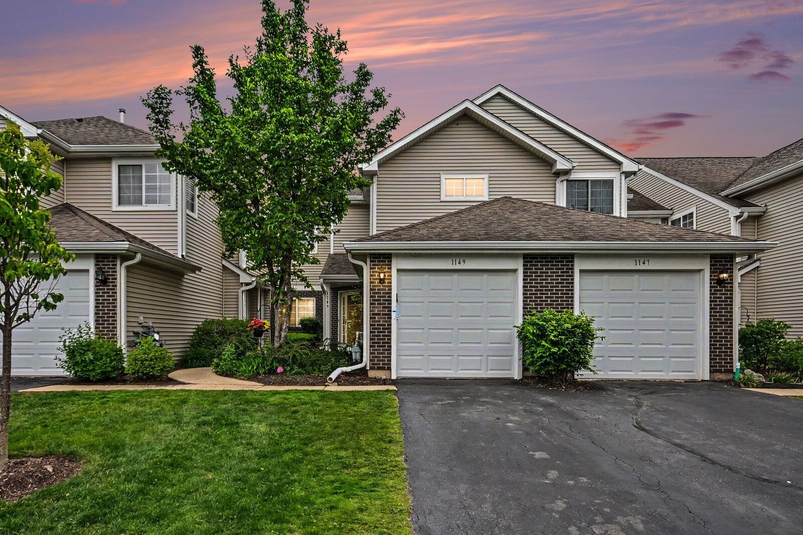 Property Photo: 1149 E Cambria Lane S IL 60148
