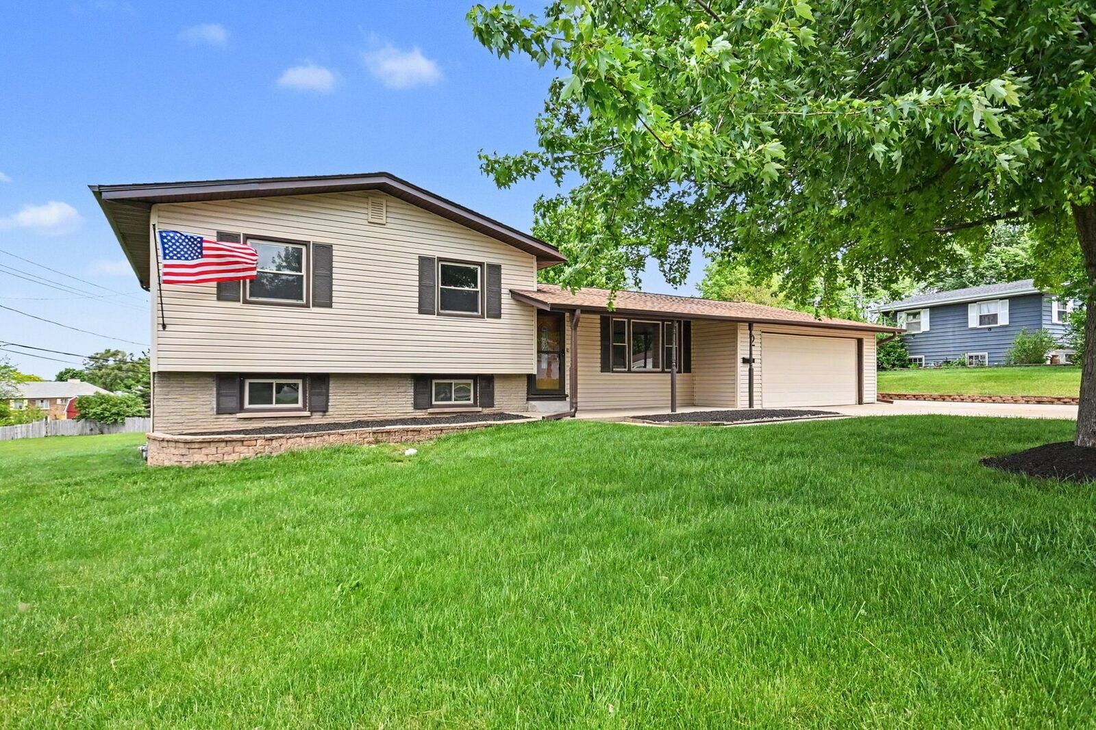 Property Photo:  2 Briarcliff Road  IL 60538 