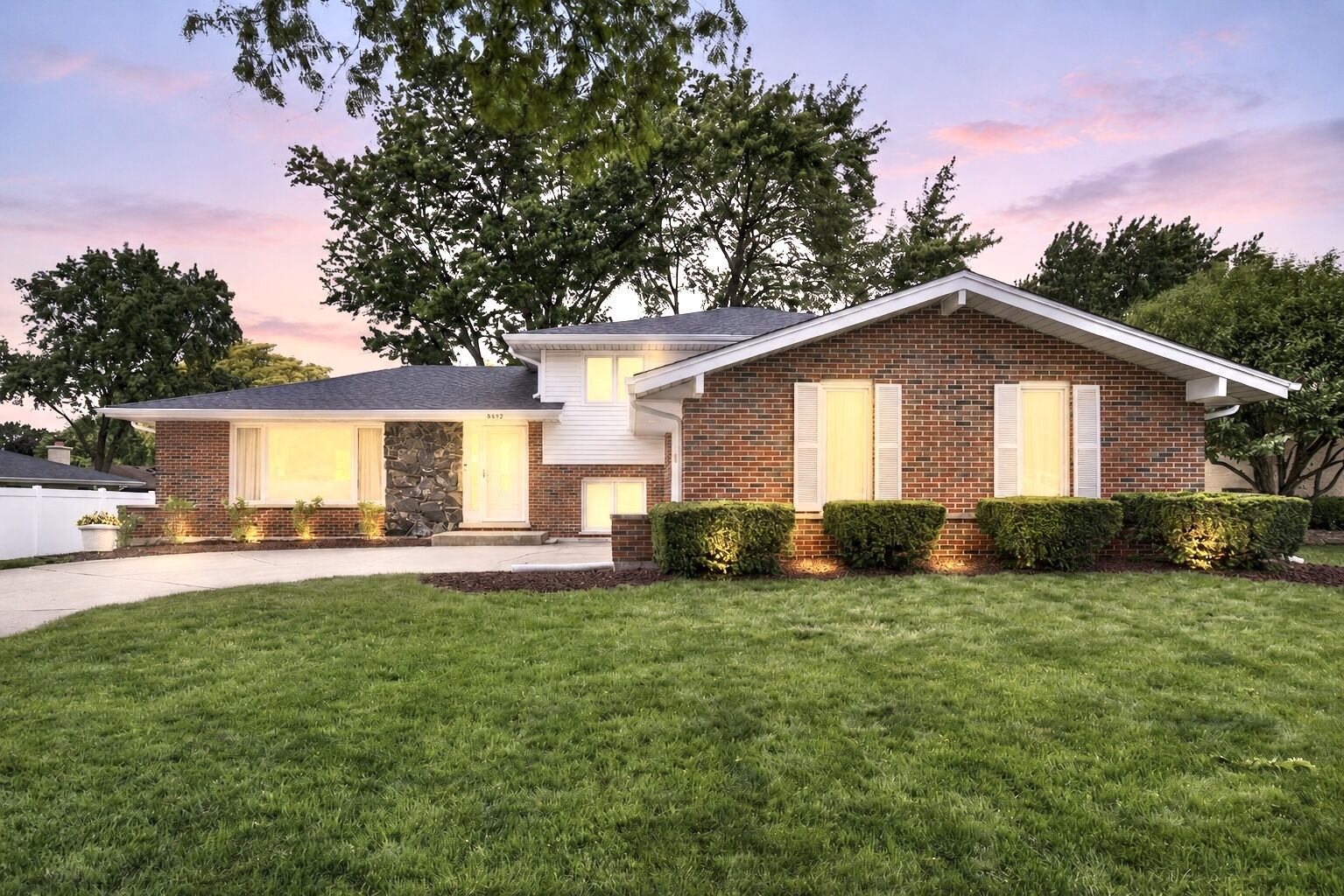 Property Photo: 8632 Clifford Drive IL 60561