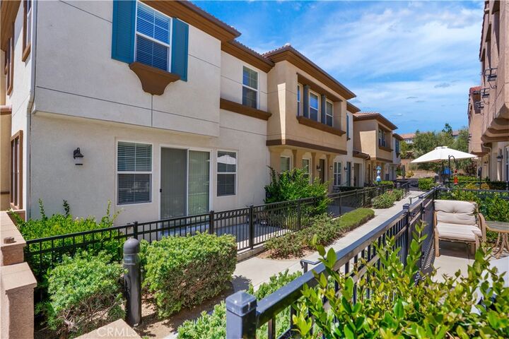 Property Photo:  40311 Calle Real  CA 92563 