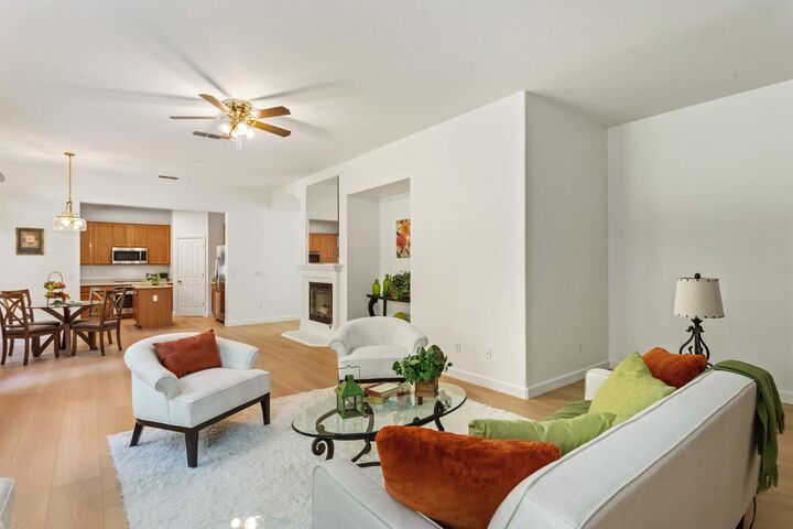 Property Photo:  2429 Burberry Way  CA 95835 
