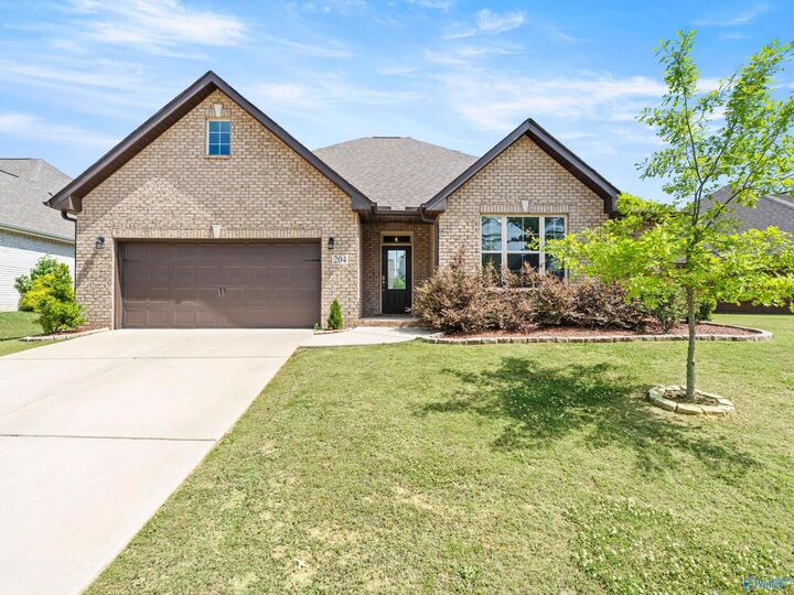 Property Photo: 204 Dustin Lane NW AL 35757