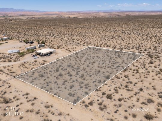 Property Photo: 1 E Red Horizon Rd AZ 86432