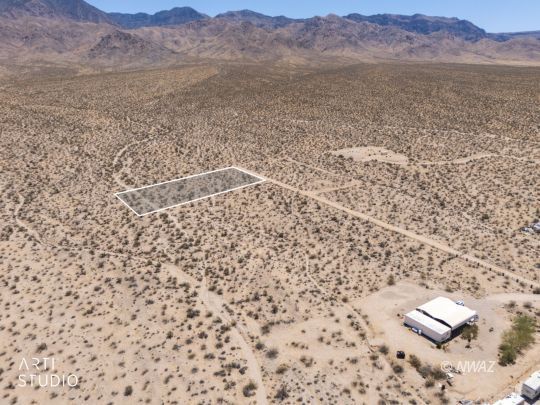Property Photo: 4 E Red Horizon Rd AZ 86432