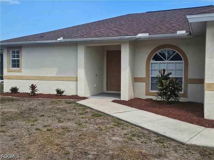 Property Photo:  3410 22nd Street SW  FL 33976 