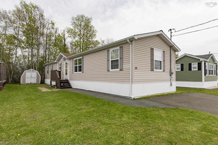 25 Pinehurst Street — photo 1