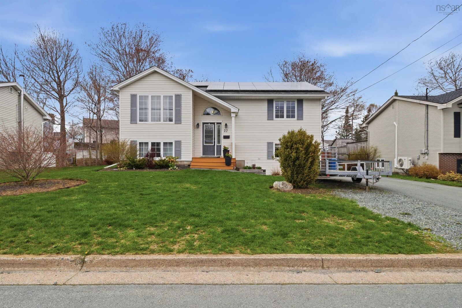 Property Photo: 27 Ashdale Crescent NS B3T 1L3