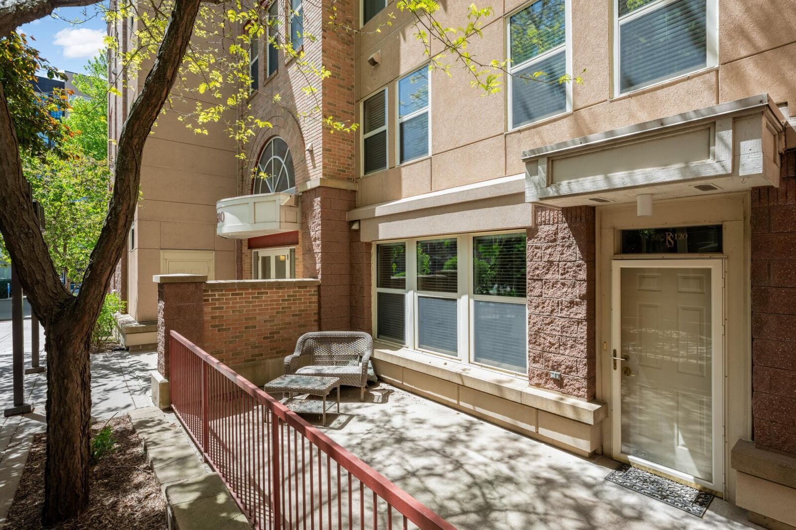 Property Photo:  680 N 2nd Street 120  MN 55401 