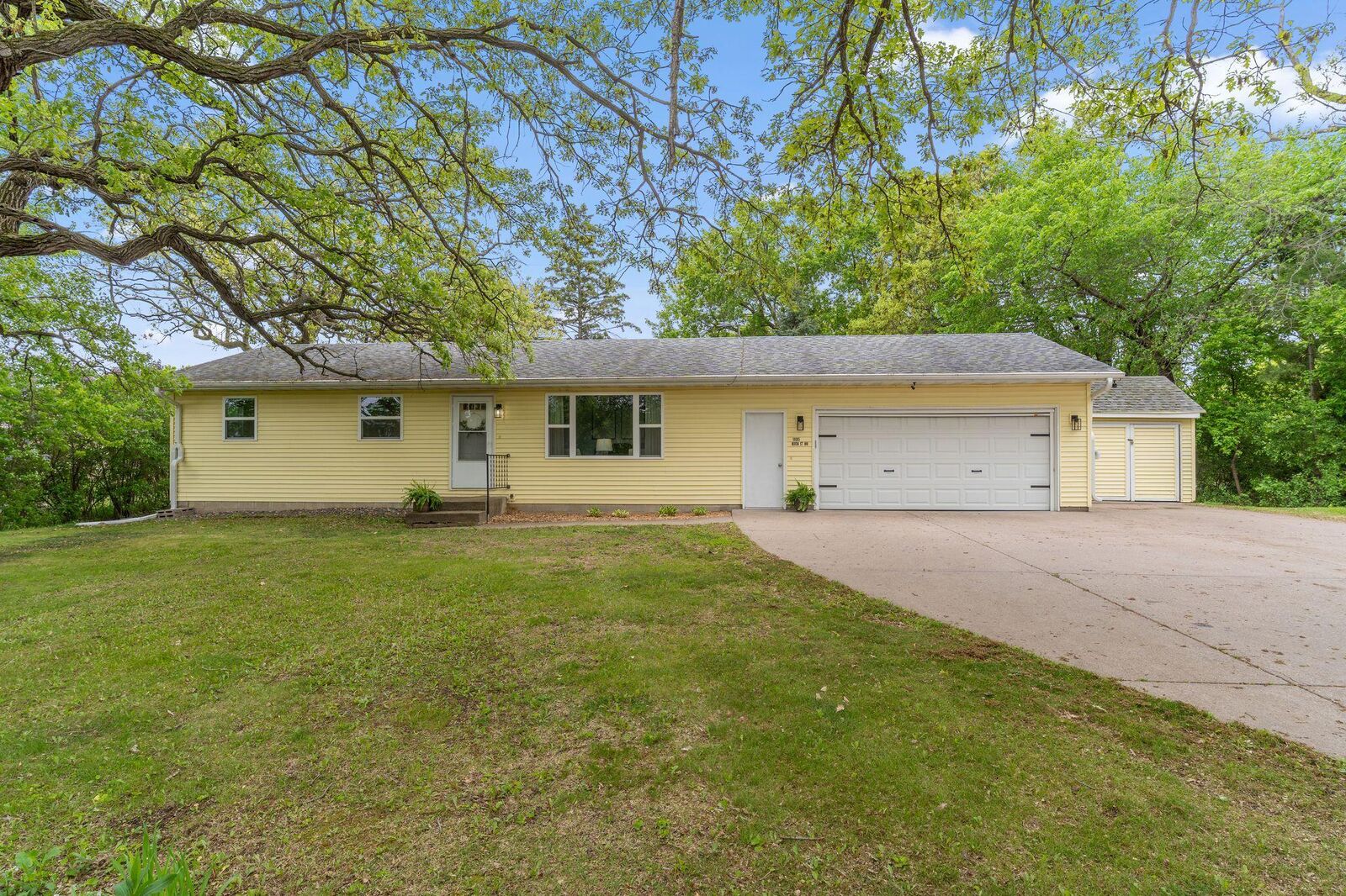 Property Photo:  18085 Nixon Street NW  MN 55330 