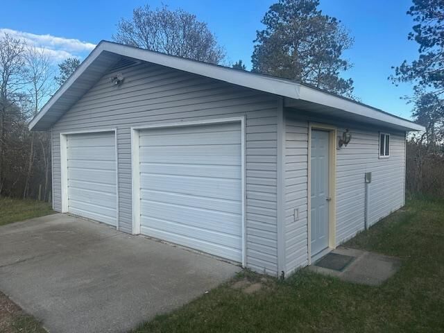Property Photo: 799 Old Willow Court NW MN 56601