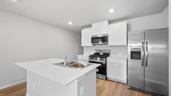 Property Photo:  5529 Rollins Drive  TX 76249 