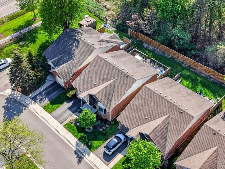 Property Photo:  110 Greentrail Drive  ON L0R 1W0 