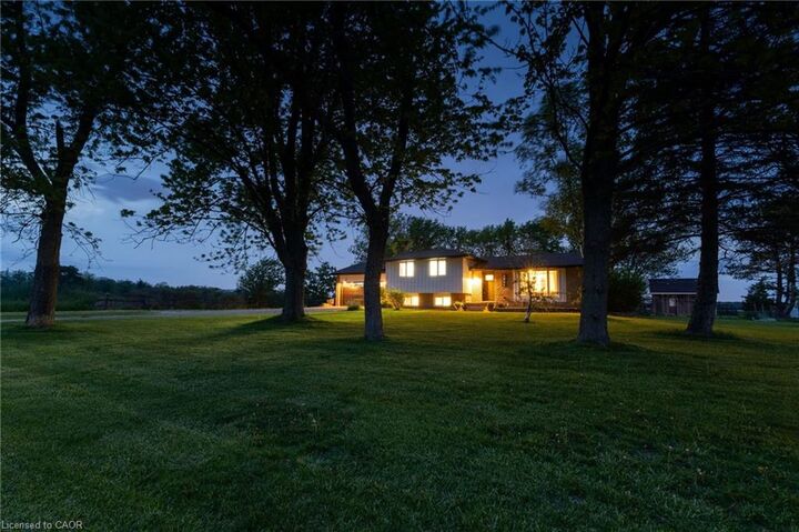 Property Photo:  260 Binbrook Road  ON L0R 1C0 