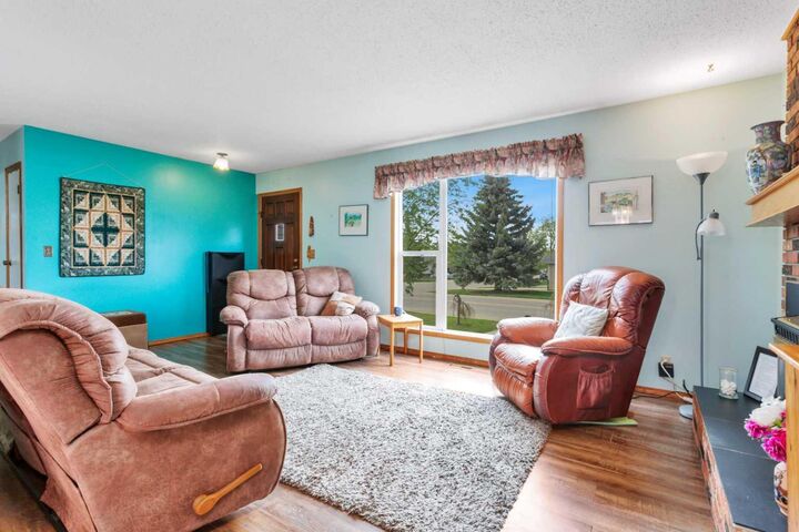 Property Photo: 4318 45 Ave AB T4S 1K8