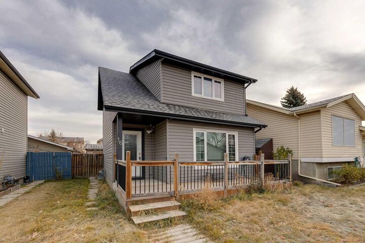 Property Photo: 16 Abalone Crescent NE AB T2A 6Y7