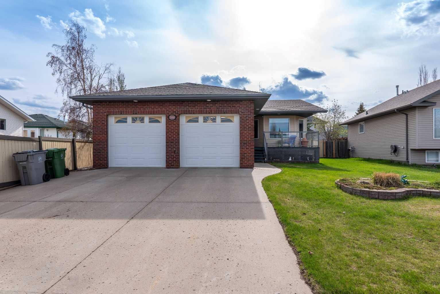 Property Photo: 3906 63A Ave AB T9V 2X8