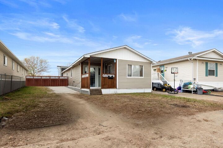 Property Photo:  216 Grenfell Crescent  AB T9H 2M6 