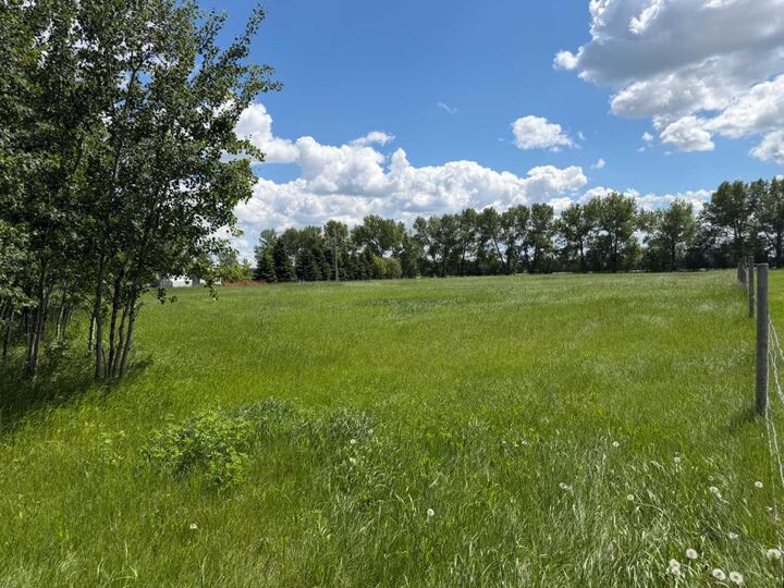 On Township Road 432 — photo 1