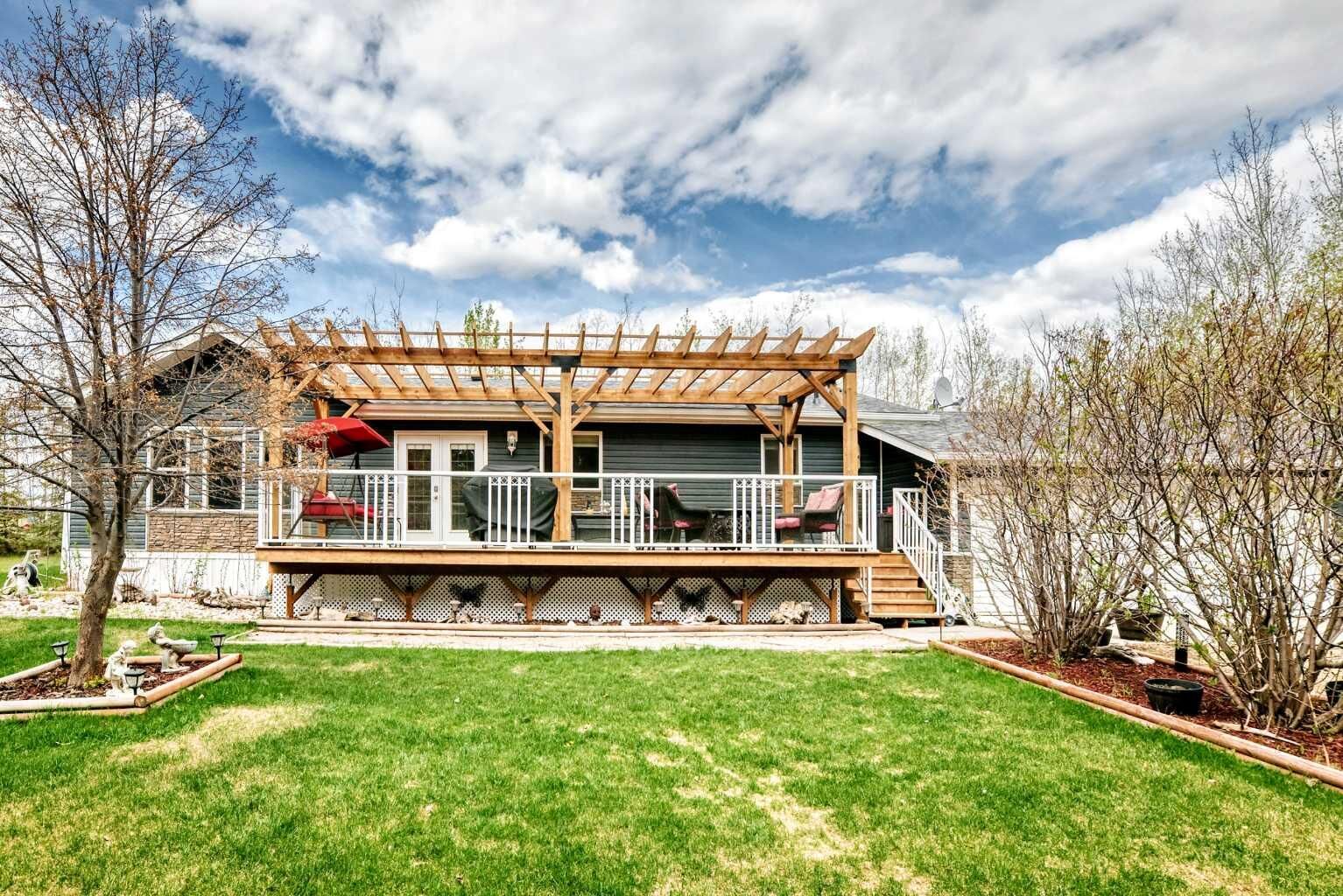 Property Photo:  1 Ridge Drive  AB T0C 2J0 