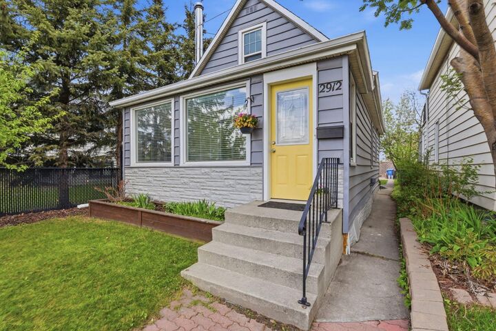 Property Photo: 2912 17 Street SE AB T2G 3W3