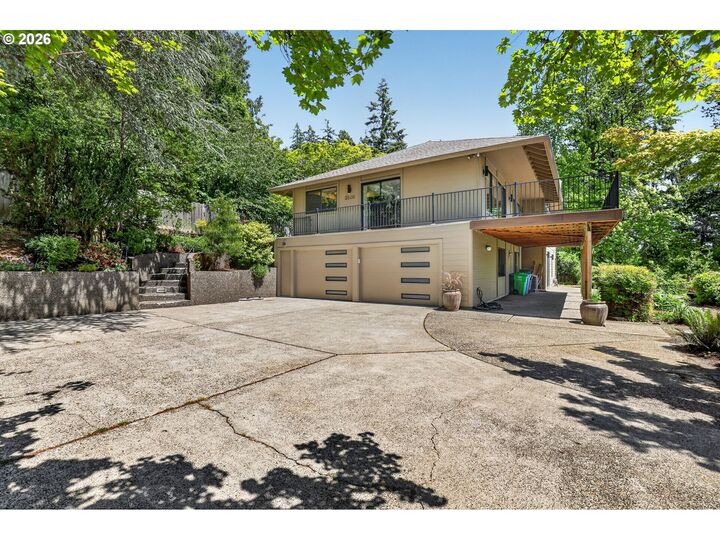 Property Photo: 3500 SW 44th Ave OR 97221
