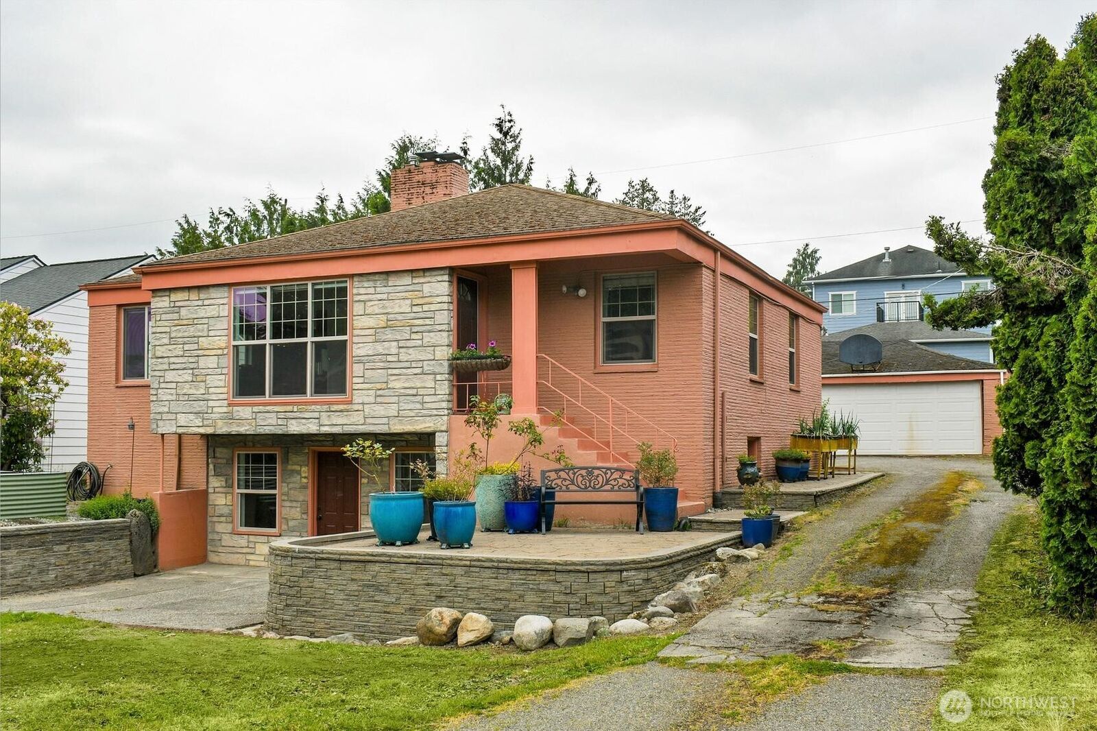 Property Photo:  10820  Lake Ridge Drive S  WA 98178 