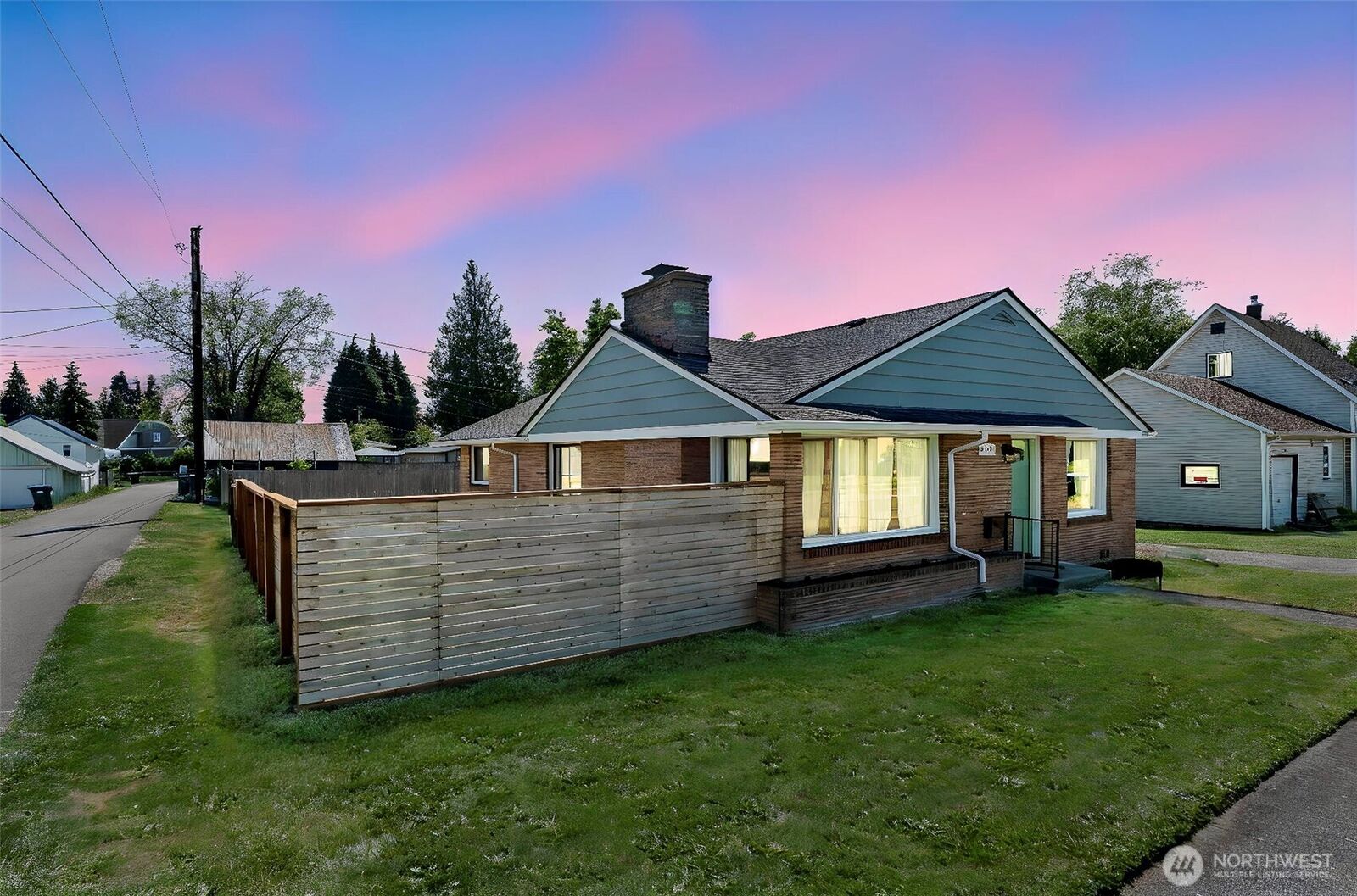 Property Photo:  1116 W 1st Street  WA 98531 