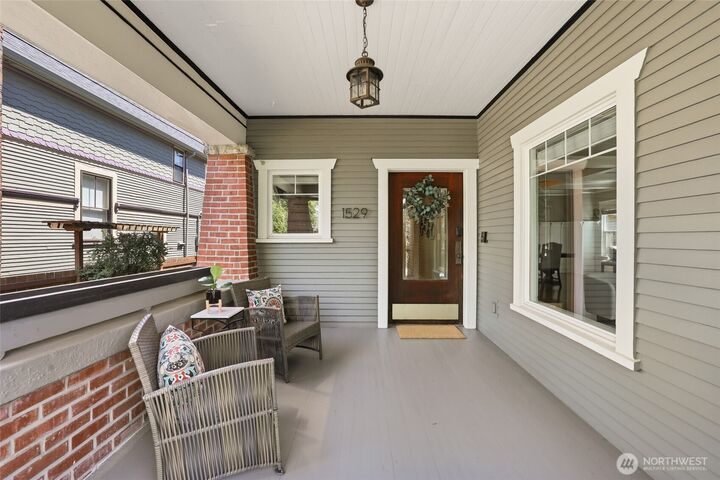 Property Photo:  1529 N Prospect Street  WA 98406 