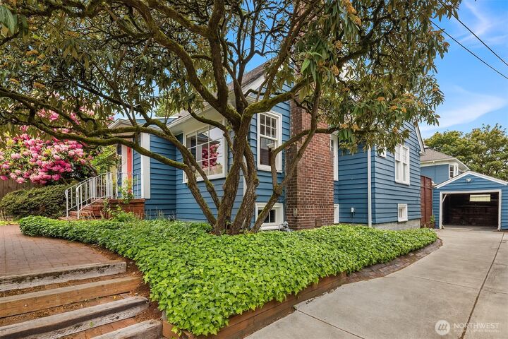 Property Photo:  2522  31st Avenue S  WA 98144 