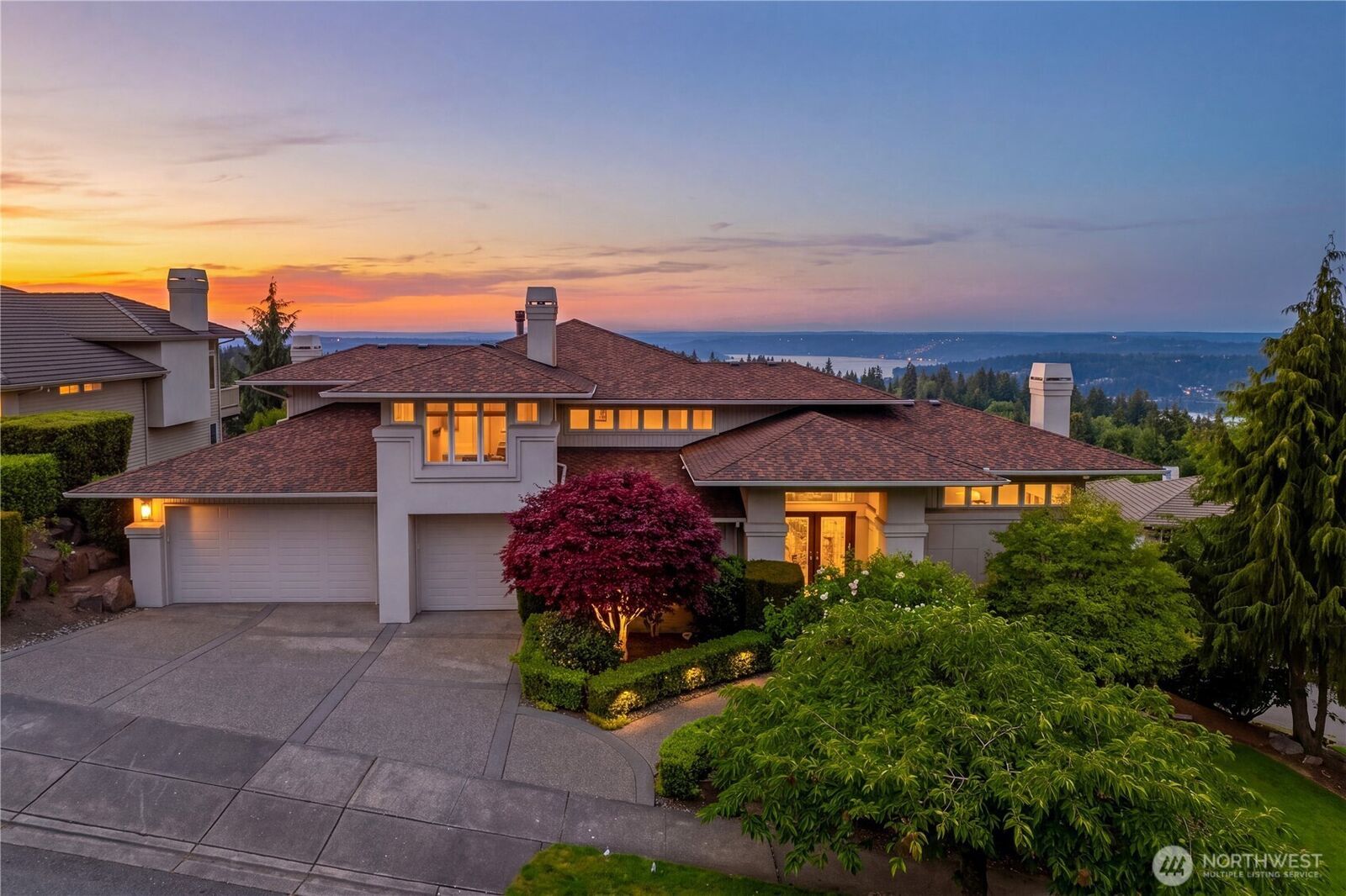 Property Photo:  17288 SE 57th Place  WA 98006 