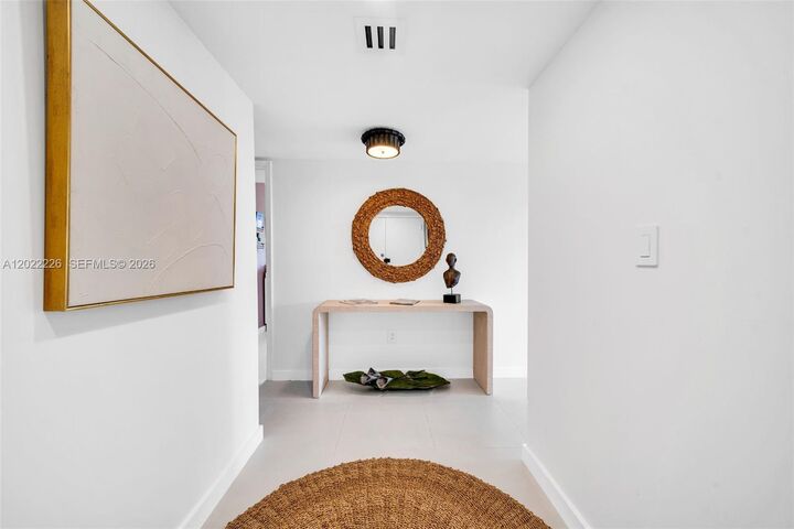 Property Photo: 199 Ocean Lane Dr 515 FL 33149