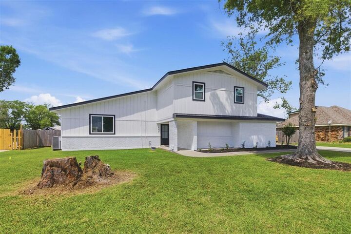 Property Photo: 708 Alabama Street LA 70663
