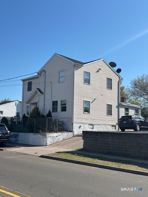 Property Photo:  142 Front Avenue  CT 06516 