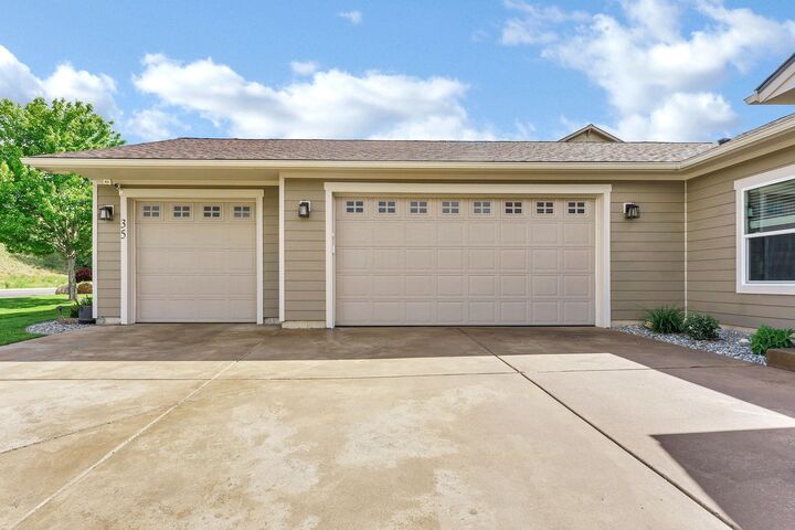 Property Photo:  35 S Parkview Ct  WA 99019 