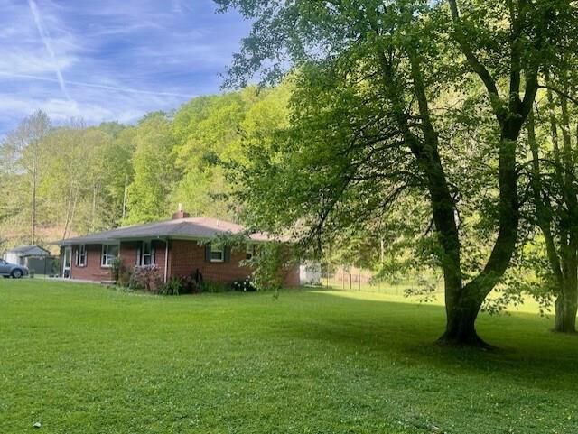 Property Photo:  439 Laurel Road  VA 24609 