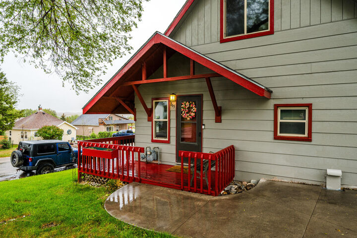 Property Photo:  865 Adair Avenue  WY 82801 