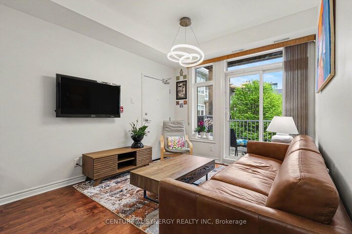 Property Photo:  318 Everest Private D  ON K1G 4E3 