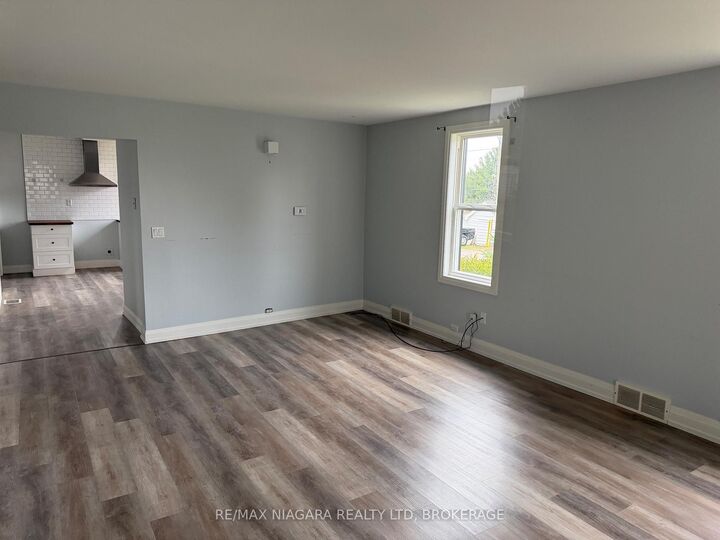 Property Photo: 43 Marlatts Road ON L2V 1N5