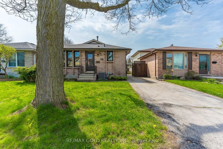 Property Photo:  83 Speight Crescent  ON N5V 3W7 