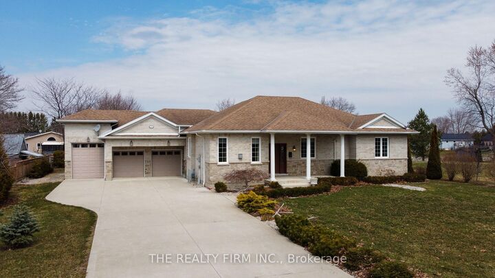 Property Photo: 11507 Lagonda Way ON N0P 1X0