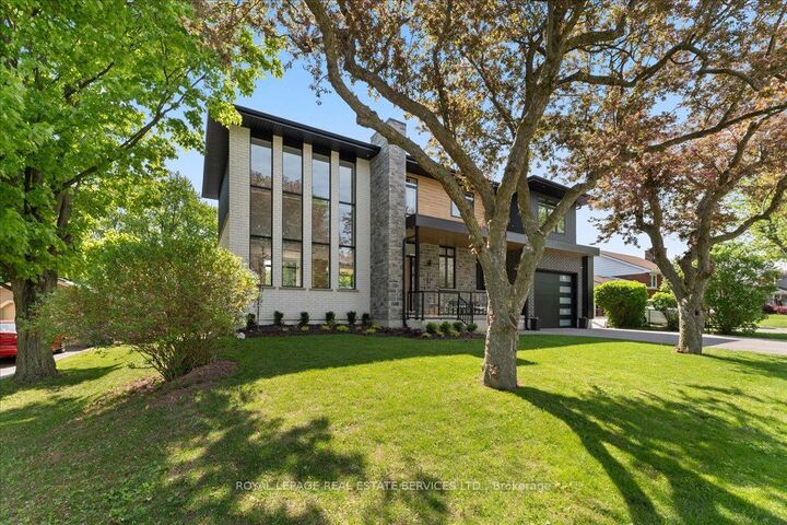 Property Photo:  251 Aldercrest Avenue  ON L9B 1L7 