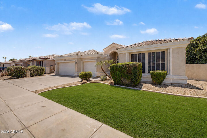 Property Photo: 1937 W Lark Drive AZ 85286