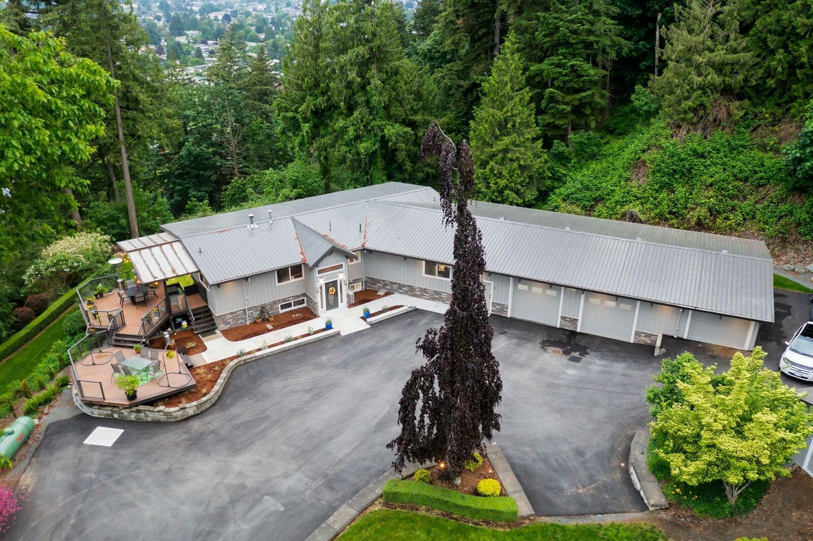 Property Photo: 47185 Latimer Road BC V2P 7M6