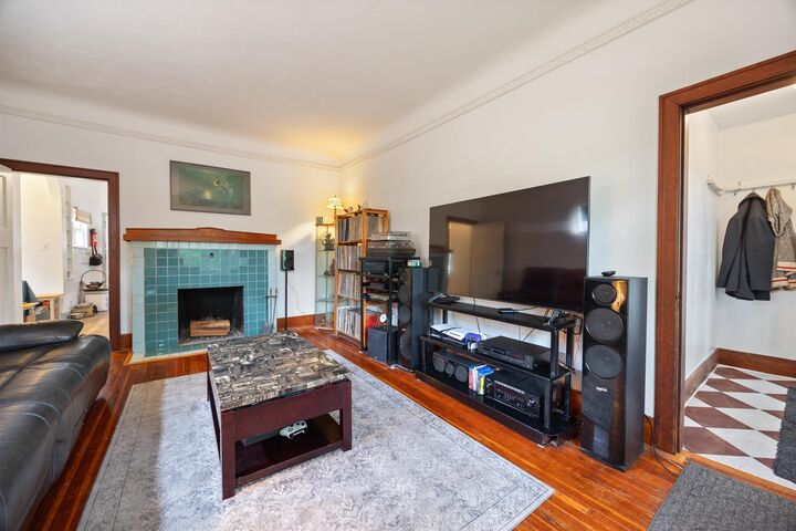 Property Photo: 1105 Hamilton Street BC V3M 2M8